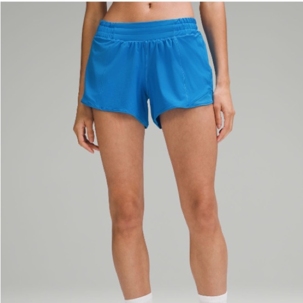 lululemon hotty hot 4” Lined shorts